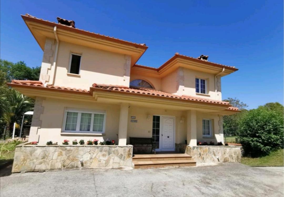 Villa Santa Ana Laredo Eksteriør bilde